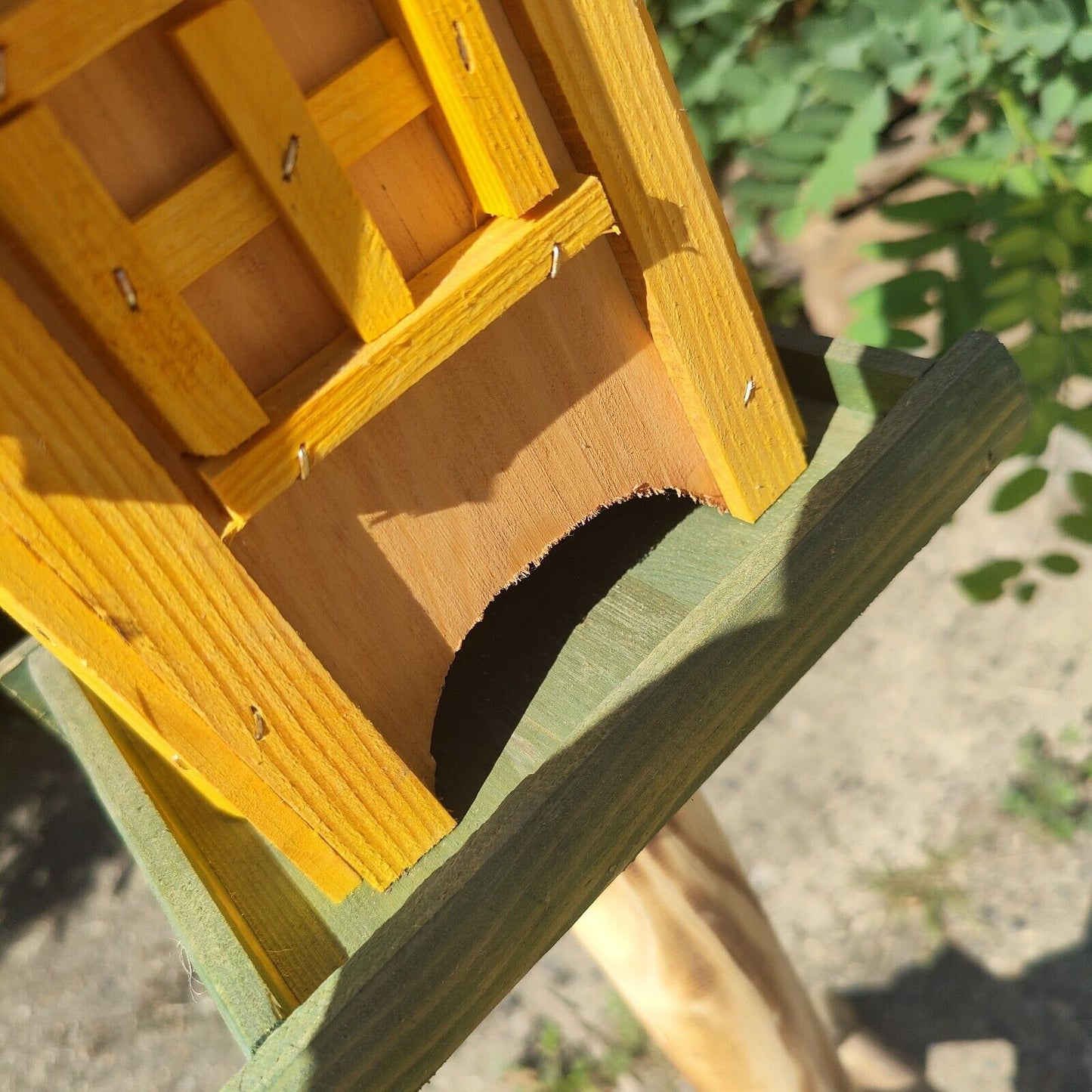 Futterhaus Vogelfutterhaus Bunt zum anhängen Futterspender Futterdosierer