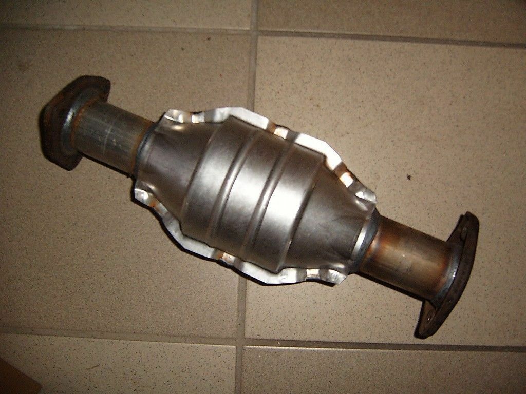 Kat Katalysator für Skoda Favorit Felicia 1,3 90-98 003345015 / 6U0131701H - Flex-Autoteile