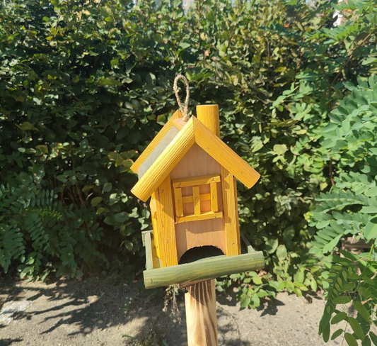 Futterhaus Vogelfutterhaus Bunt zum anhängen Futterspender Futterdosierer