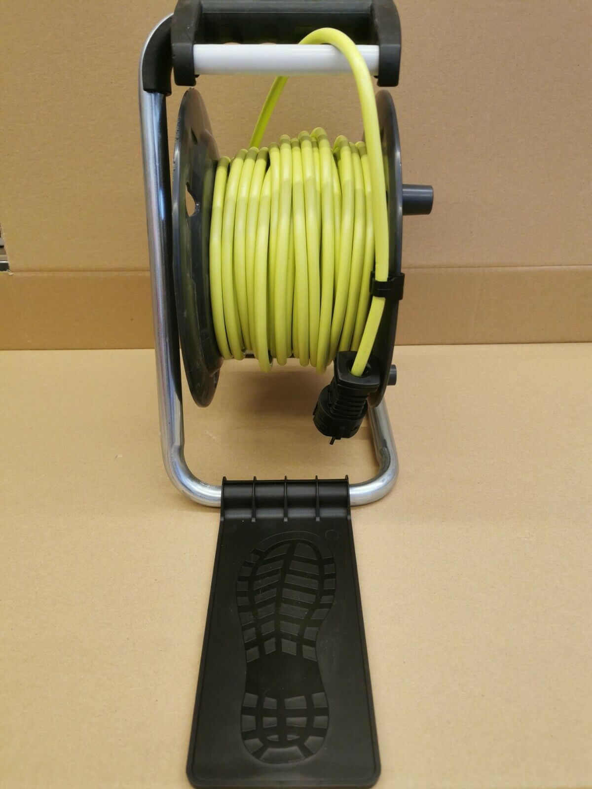 Brennenstuhl Kabeltrommel 20m 4 Steckdosen Verlängerungskabel Mit Trommeltritt