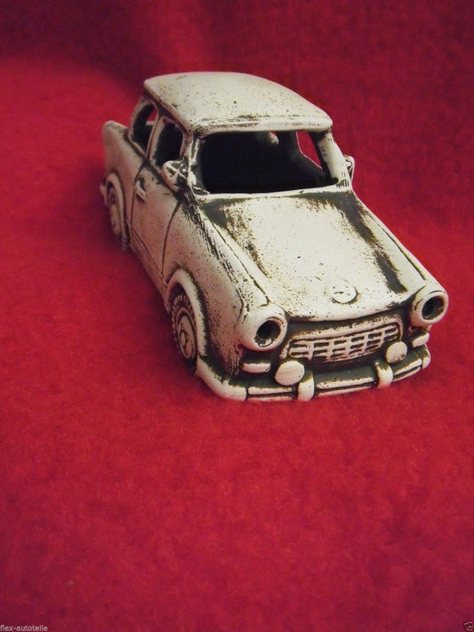 Aquarium decoration ceramic clay decoration aquarium Trabant 601 H 8 cm fish