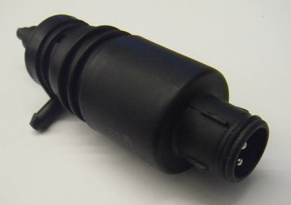 Pumpe Scheibenwaschanlage 4A0955651  Audi 100 A6 C4  80 B4  A4 B5  Coupe Cabrio